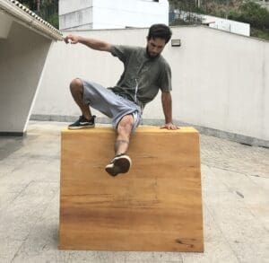 step vault linear photo
